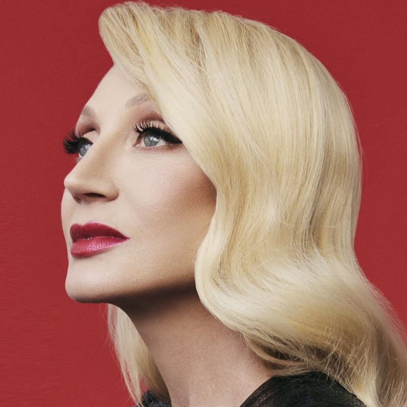 Yalangoch hindlarning mashhur aktrisalari Dengizdagi yaxtada porno video